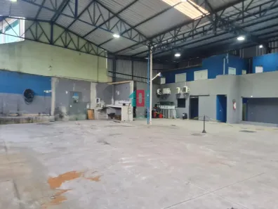 Galpão/Depósito/Armazém para alugar, 600m² no Campo Grande, Rio de Janeiro