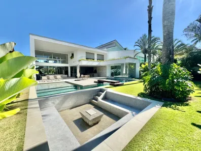 Casa de Condomínio com 7 Quartos à venda, 800m² no Jardim Acapulco, Guarujá