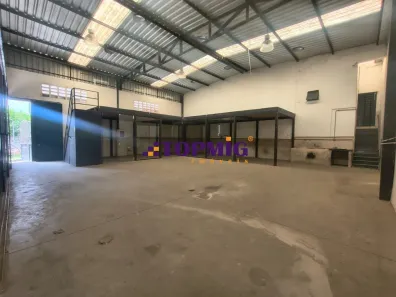 Galpão/Depósito/Armazém para alugar, 360m² no Vila São Paulo, Contagem