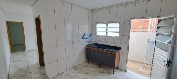 Casa com 1 Quarto para alugar, 40m² no Parque Bandeirantes, Mauá