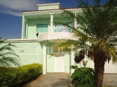 Casa com 4 Quartos para alugar, 333m² no Jardim Karaíba, Uberlândia