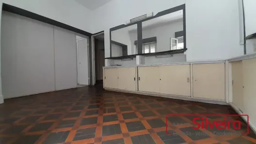 Sala Comercial para venda ou aluguel, 112m² no Centro Histórico, Porto Alegre