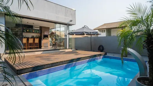 Casa de Condomínio com 4 Quartos à venda, 235m² no Cachoeira do Bom Jesus, Florianópolis