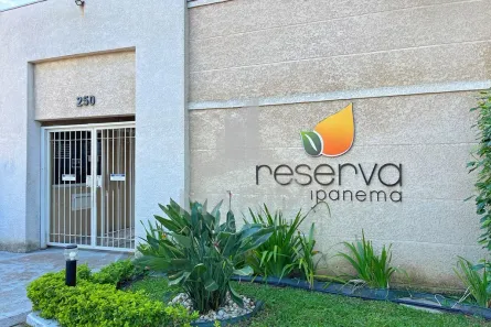 Apartamento com 3 Quartos à venda, 61m² no Cavalhada, Porto Alegre