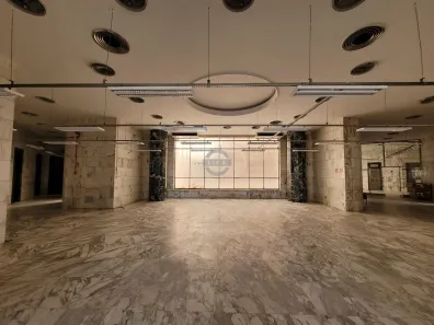 Sala Comercial para alugar, 999m² no Centro Histórico, Porto Alegre