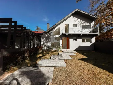 Casa com 3 Quartos à venda, 164m² no Pinheiro, São Leopoldo