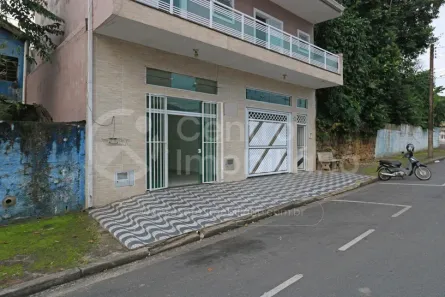 Casa com 2 Quartos à venda, 220m² no Centro, Peruíbe