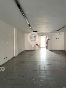 Prédio Comercial para alugar, 1800m² no Ipiranga, São Paulo