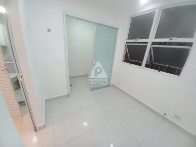 Sala Comercial à venda, 28m² no Copacabana, Rio de Janeiro