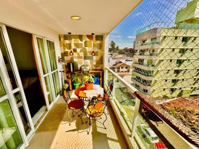 Apartamento com 3 Quartos para alugar, 130m² no Cavaleiros, Macaé