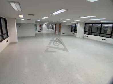 Sala Comercial para alugar, 226m² no Cambuí, Campinas