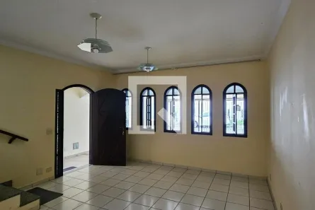 Casa com 3 Quartos à venda, 260m² no Centro, Diadema