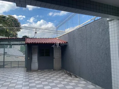 Sobrado com 3 Quartos à venda, 209m² no Bela Vista, Osasco