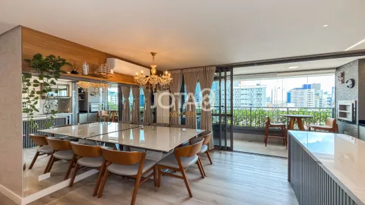Apartamento com 2 Quartos à venda, 103m² no Centro, Curitiba