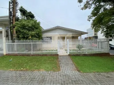 Casa com 3 Quartos para alugar, 170m² no Presidente Médici, Chapecó