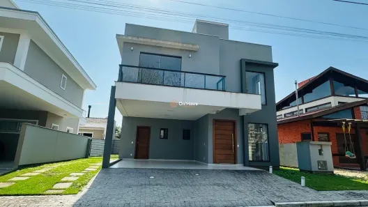 Casa de Condomínio com 3 Quartos para alugar, 198m² no Campeche, Florianópolis