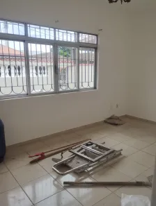 Casa com 3 Quartos para alugar, 100m² no Vila Haddad, Santos