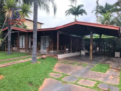 Casa de Condomínio com 3 Quartos à venda, 270m² no Ibituruna, Montes Claros
