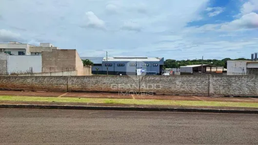 Lote/Terreno à venda, 1351m² no Jardim São Silvestre, Maringá