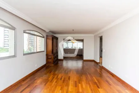 Apartamento com 3 Quartos à venda, 210m² no Vila Uberabinha, São Paulo