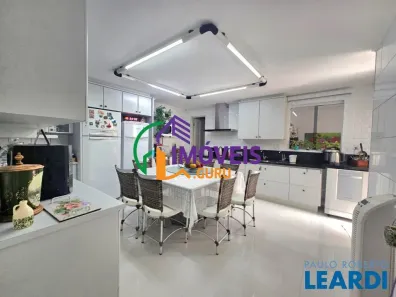 Sobrado com 3 Quartos à venda, 260m² no Bela Vista, Osasco