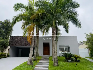 Casa de Condomínio com 3 Quartos para venda ou aluguel, 300m² no Alphaville, Santana de Parnaíba