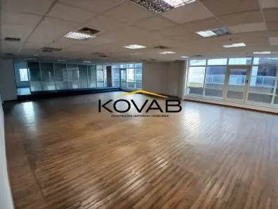 Sala Comercial para alugar, 216m² no Vila Olímpia, São Paulo