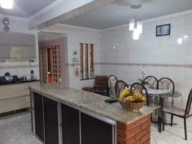 Sobrado com 4 Quartos à venda, 292m² no Parque Oratório, Santo André