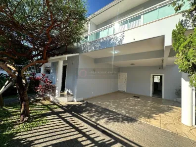 Casa com 4 Quartos à venda, 334m² no Itaipu, Niterói