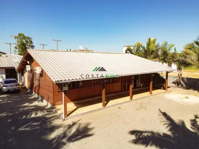 Casa com 4 Quartos à venda, 300m² no Araçatuba, Imbituba