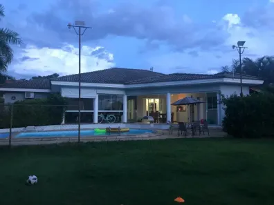 Casa de Condomínio com 3 Quartos para alugar, 400m² no Caguassu, Sorocaba