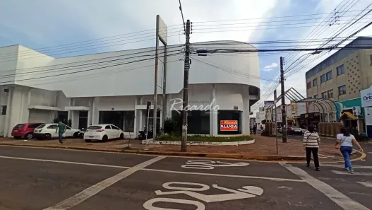 Ponto Comercial para alugar, 662m² no Centro, Arapongas