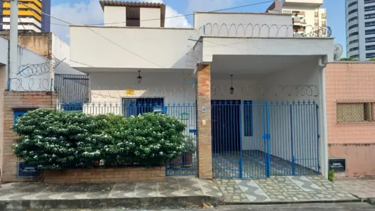 Casa com 3 Quartos à venda, 160m² no Barro Vermelho, Natal