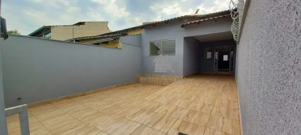 Casa com 3 Quartos para alugar, 97m² no Residencial Center Ville, Goiânia