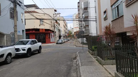 Prédio Residencial com 5 Quartos à venda, 57m² no Granbery, Juiz de Fora