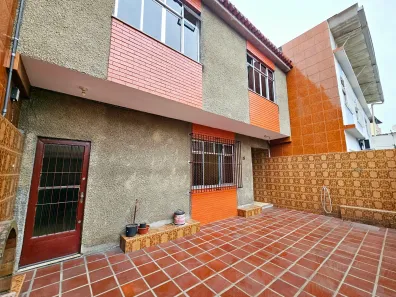 Casa com 2 Quartos à venda, 125m² no Centro, Nova Iguaçu
