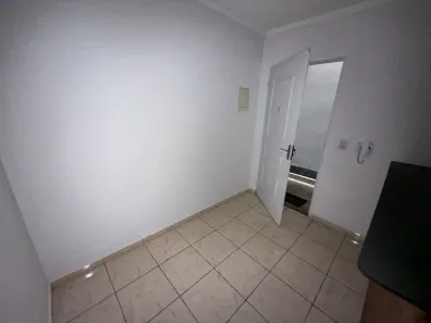 Casa com 1 Quarto para alugar, 40m² no Vila São Vicente, São Paulo