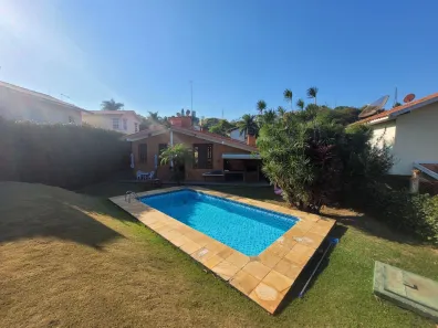Casa com 4 Quartos à venda, 217m² no Bairro Campos de Santo Antônio, Itu