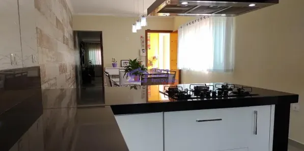 Casa com 3 Quartos à venda, 205m² no Vila Laís, São Paulo