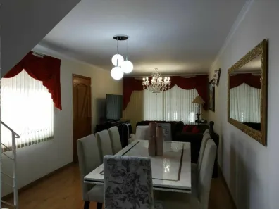 Sobrado com 4 Quartos à venda, 200m² no Parque Jaçatuba, Santo André