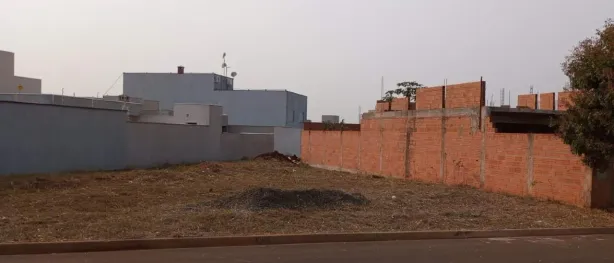 Lote/Terreno à venda, 330m² no Residencial Colinas do Engenho I, Limeira