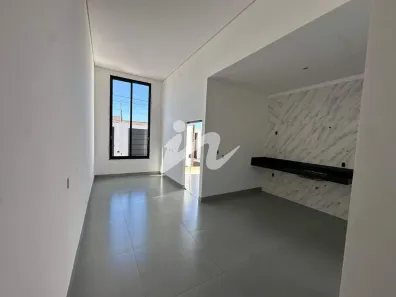Casa com 2 Quartos à venda, 67m² no Novo Mundo, Uberlândia