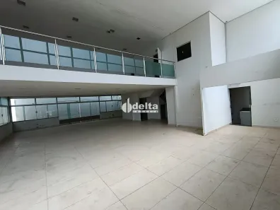 Ponto Comercial à venda, 349m² no Presidente Roosevelt, Uberlândia