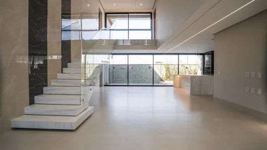 Sobrado com 4 Quartos à venda, 260m² no Jardins Bolonha, Senador Canedo