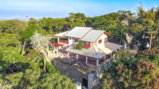 Fazenda/Sítio com 5 Quartos à venda, 481m² no , Guaramiranga