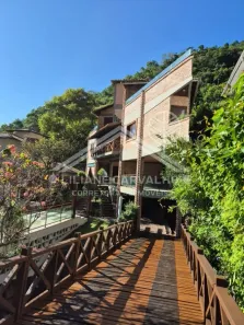 Casa de Condomínio com 4 Quartos à venda, 450m² no Itacoatiara, Niterói