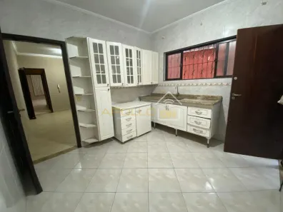 Casa com 3 Quartos à venda, 282m² no Vila Valença, São Vicente