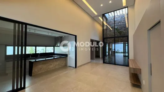 Casa de Condomínio com 3 Quartos à venda, 243m² no Granja Marileusa, Uberlândia