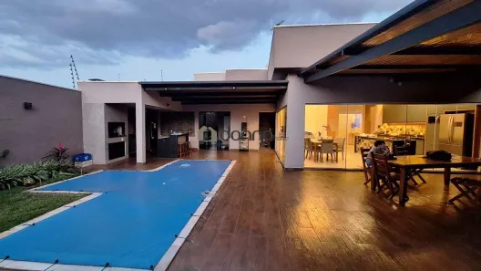 Casa com 3 Quartos à venda, 284m² no Jardim Nenê Gomes, Uberaba
