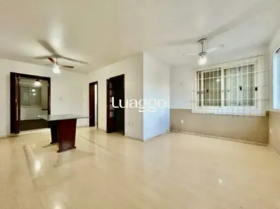Casa com 3 Quartos para alugar, 248m² no Teresópolis, Porto Alegre